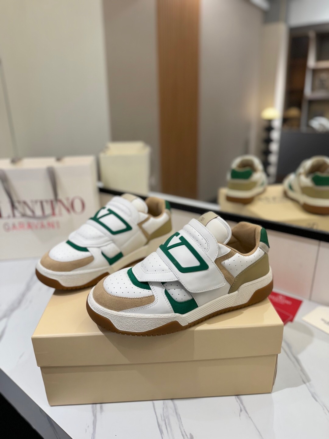 VALENTINO 2025 SS Casual Sneakers - V25SS001