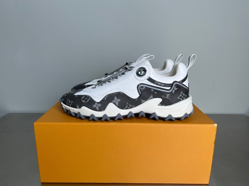 LV RUSH Calfskin Metal LV Circle Accessory Slip-Resistant Low-Top Casual Lifestyle Shoes - YC
