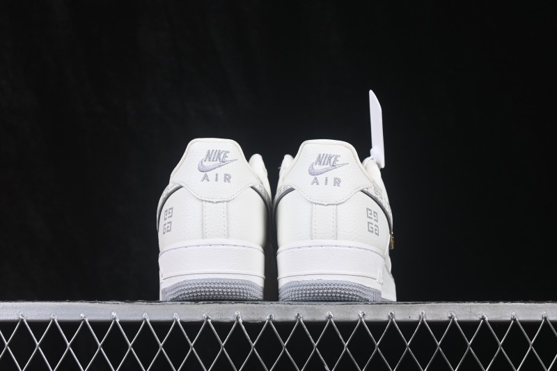 Nike Air Force 1 '07 Low Casual Skateboarding Shoes with Full-Length Air Cushion - WY0655-126