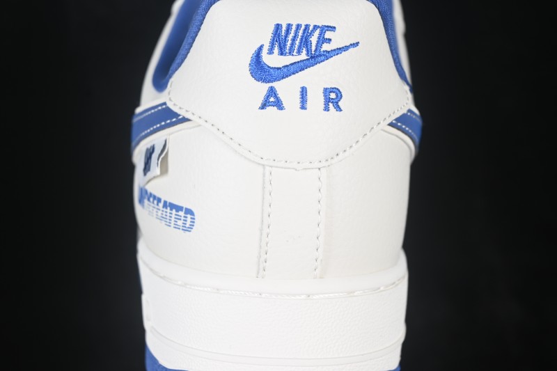 Nike Air Force 1 '07 Low Basketball Shoes with Full-Length Air Cushion - DW8806-018