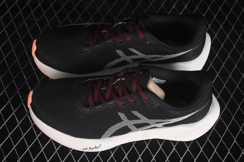 Asics Novablast 6 Retro Breathable Cushioned Running Shoes for Men - 1011C243-001
