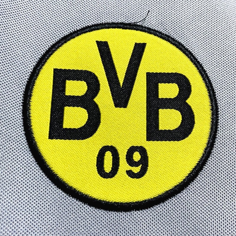 Retro 00/01 Borussia Dortmund Away Grey Jersey